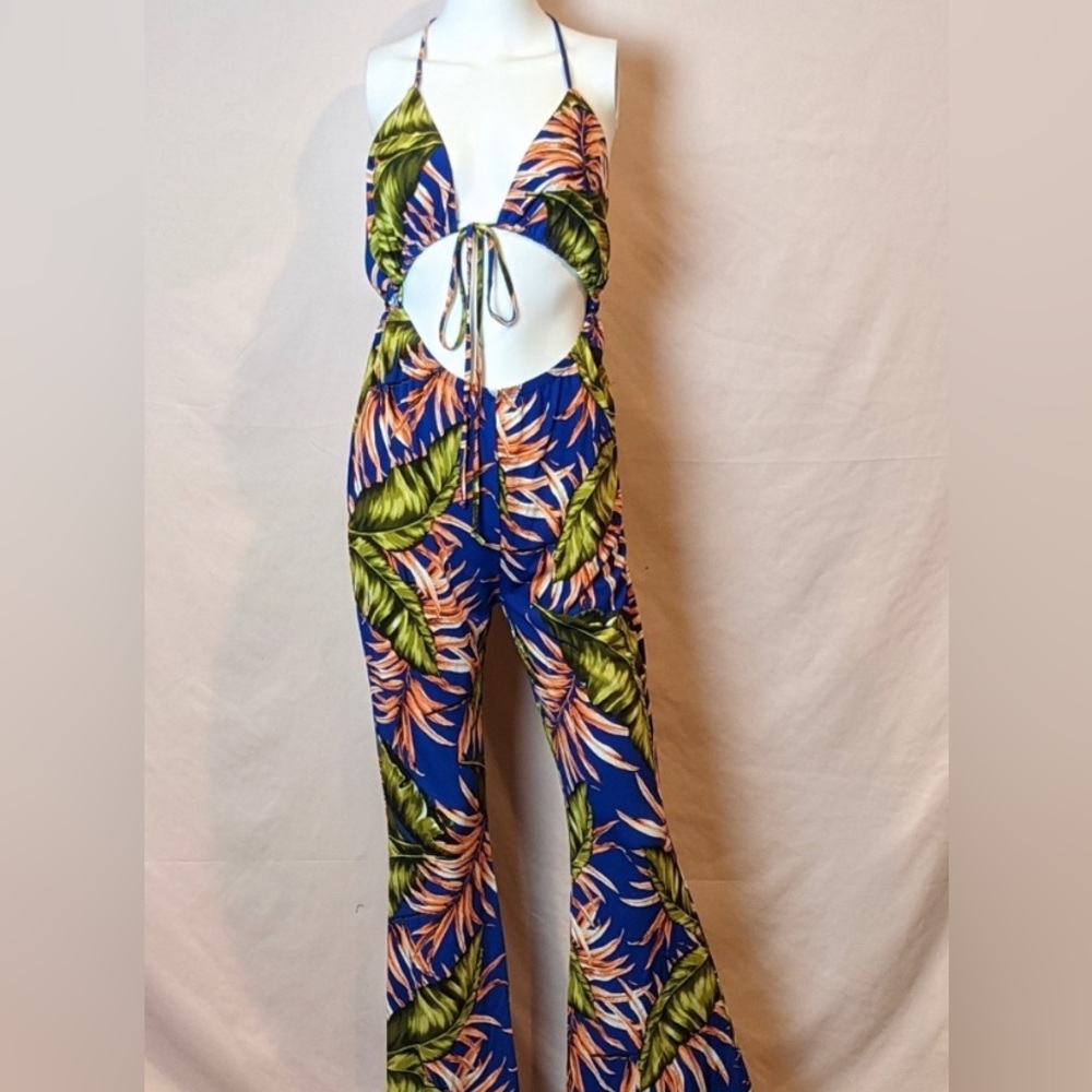 Fashion Nova Keep It Tropical Jumpsuit size XL